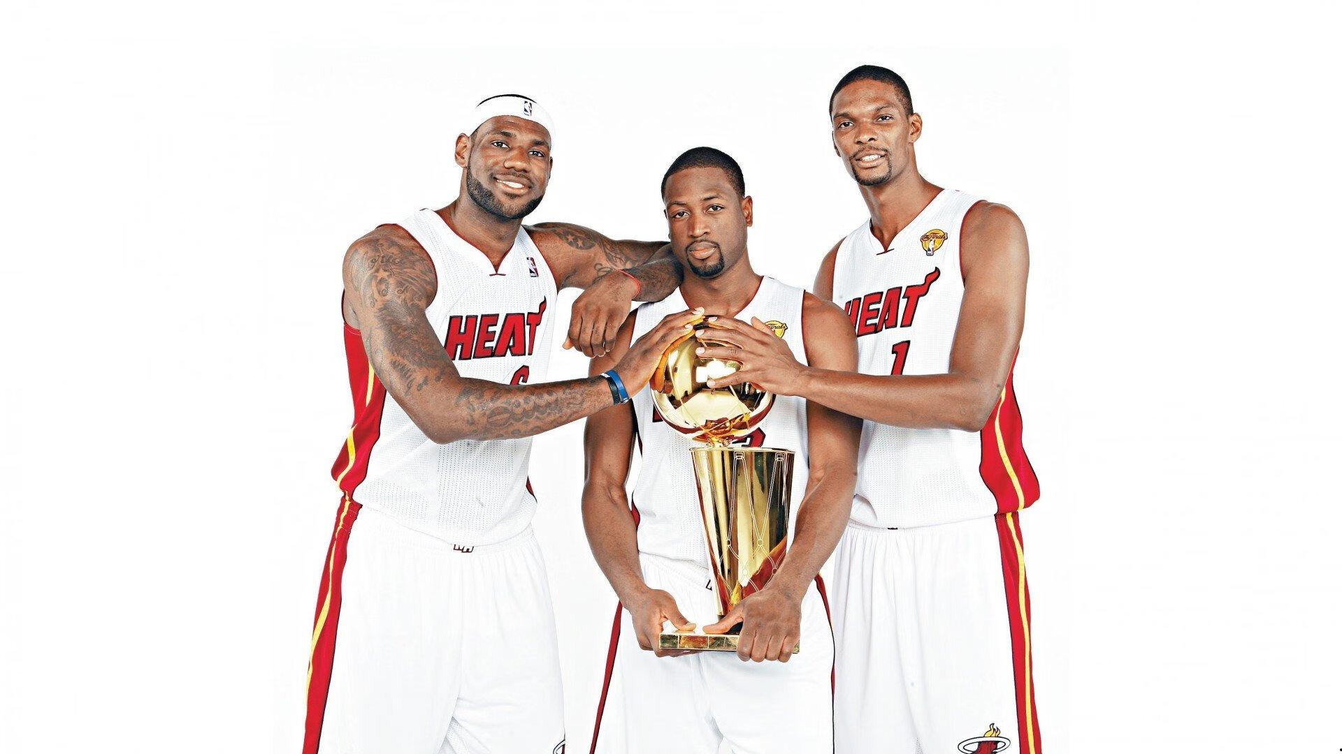 底角杀手！克里斯蒂底角三分命中率56.1%成战术奇兵，基德盛赞其带动全队效应