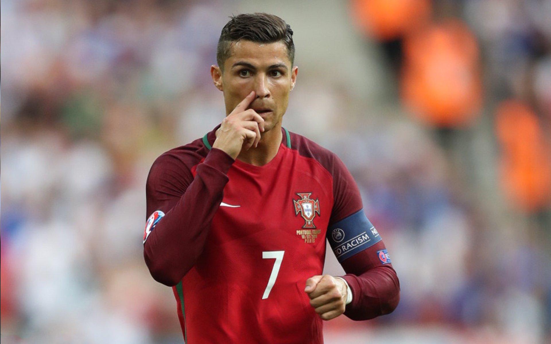 小蜘蛛快问快答吐露心声，梅西乃历史最佳，盛赞伊涅斯塔为终极节拍器