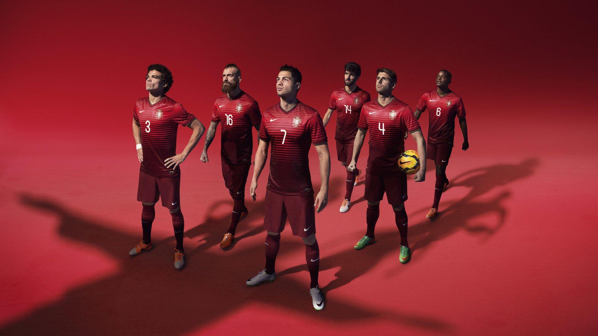 巴萨豪掷6500万欧瞄准凯恩，莱万接班计划因薪资枷锁面临搁浅